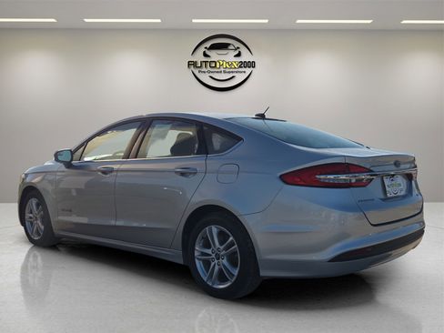 Used 2018 Ford Fusion S image 5
