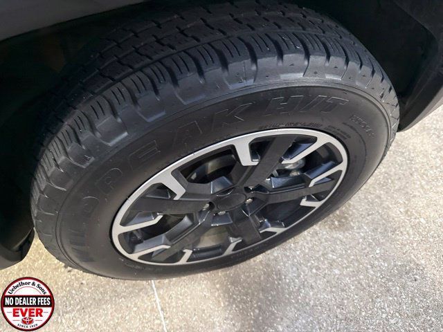 Used 2023 Jeep Renegade Latitude AWD/4WD image 10