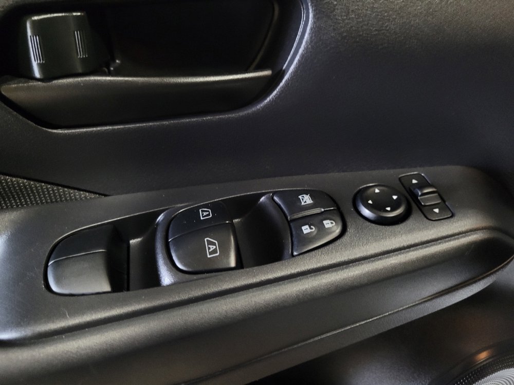 Used 2024 Nissan Kicks S FWD image 27