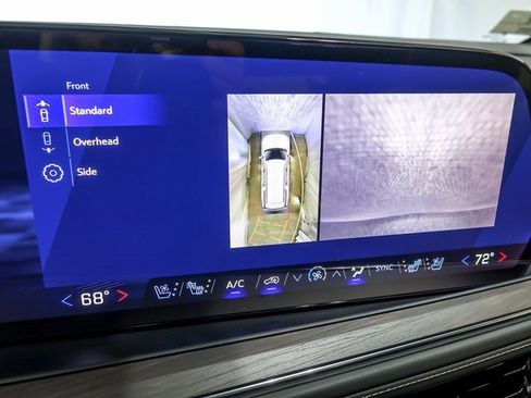 New 2026 Chevrolet Suburban Premier image 21