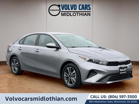 Used 2024 Kia Forte LXS FWD image 1