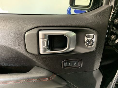Used 2020 Jeep Wrangler Rubicon AWD/4WD image 14