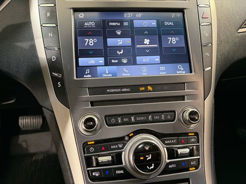 Used 2020 Lincoln MKZ Reserve w/ Elements Package image 20