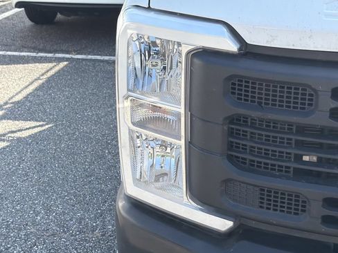 Used 2024 Ford F350 XL AWD/4WD image 3