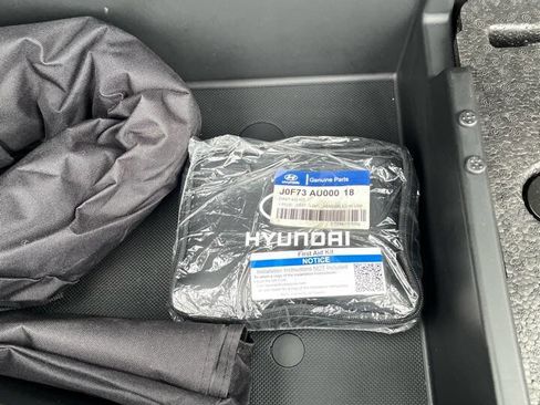 Used 2019 Hyundai Santa Fe XL SE image 13