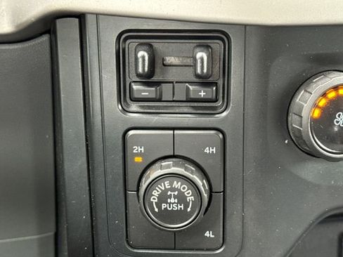 Used 2022 Ford F150 XL image 26