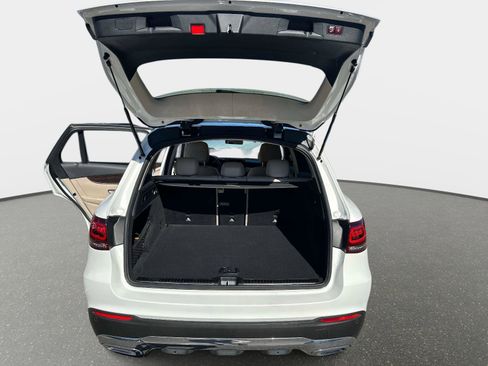 Used 2022 Mercedes-Benz GLC 300 image 11