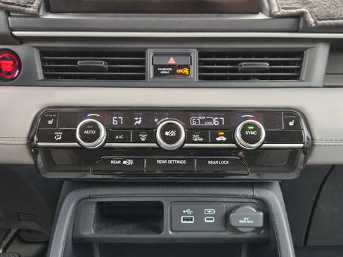 Used 2024 Honda Pilot EX-L image 18
