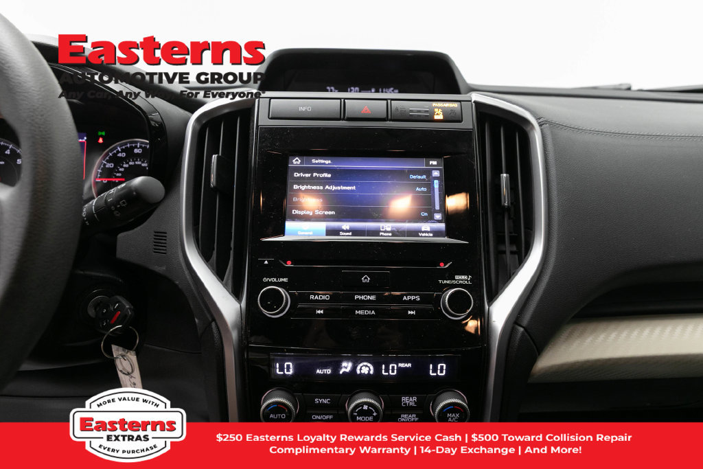 Used 2022 Subaru Ascent 8-Passenger AWD/4WD image 12