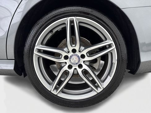 Used 2017 Mercedes-Benz E 300 image 50