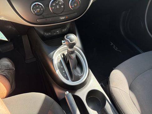 Used 2017 Kia Soul w/ Convenience Package FWD image 23