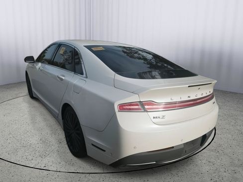 Used 2018 Lincoln MKZ Reserve w/ Technology Package FWD image 12