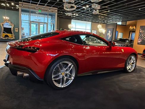 Used 2021 Ferrari Roma RWD image 6