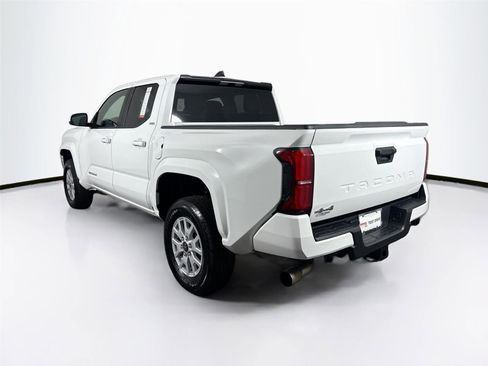 Certified 2025 Toyota Tacoma SR5 image 2