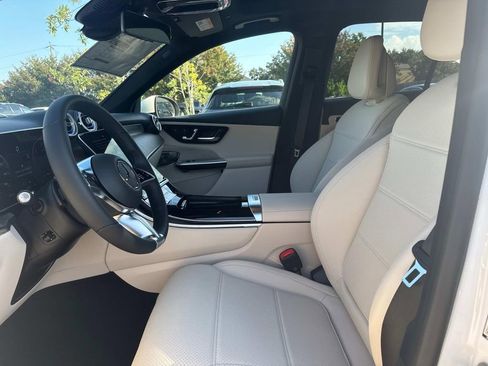 New 2026 Mercedes-Benz GLC 350e 4MATIC image 9