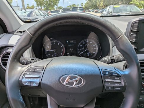 Used 2021 Hyundai Kona Limited w/ Cargo Package FWD image 24