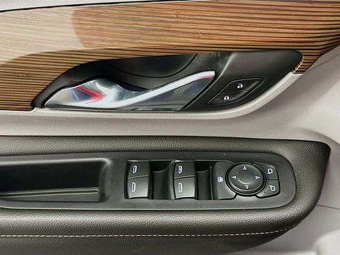 Used 2020 GMC Terrain SLE w/ Driver Convenience Package image 15