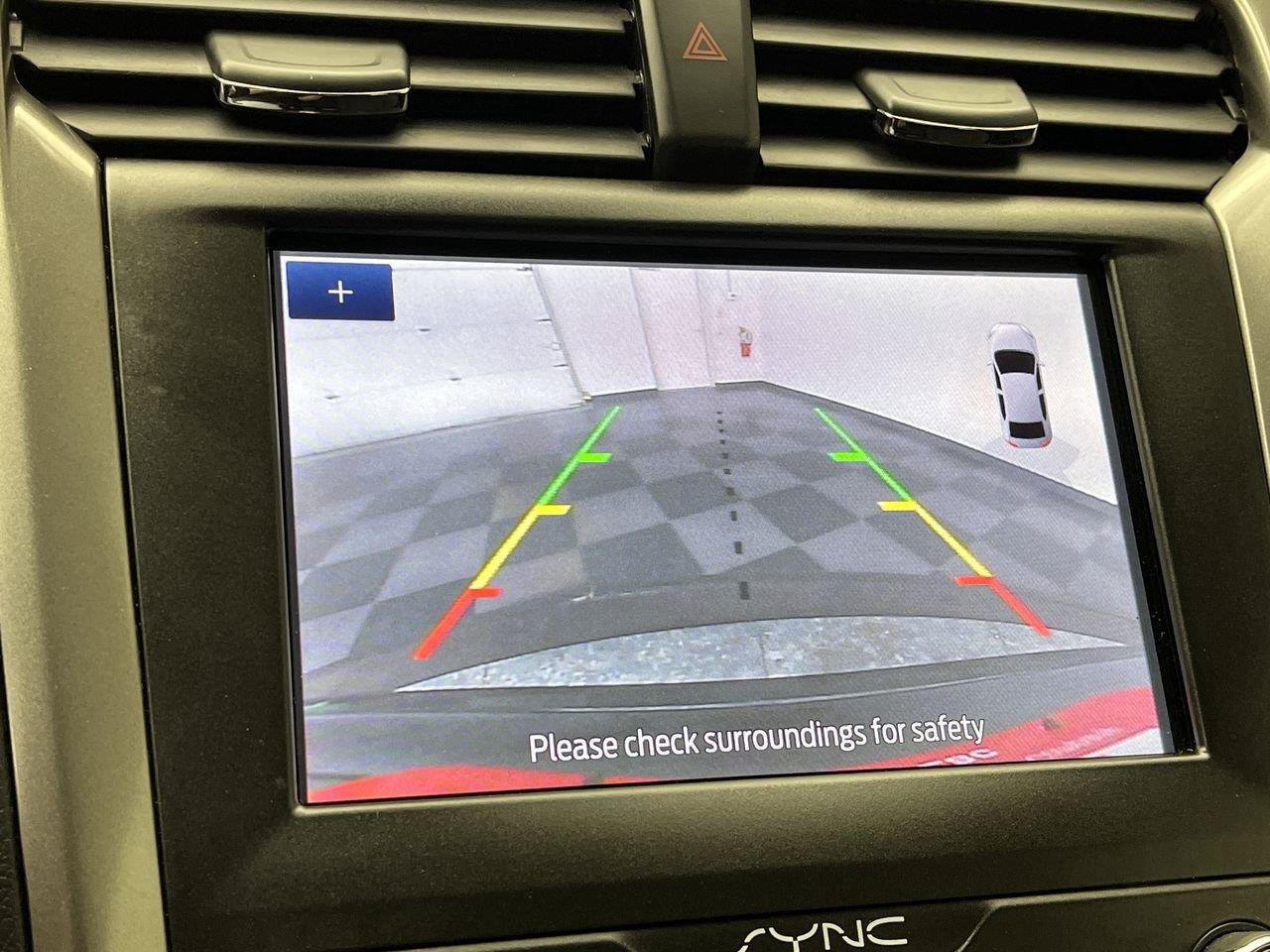 Used 2020 Ford Fusion SE FWD image 5