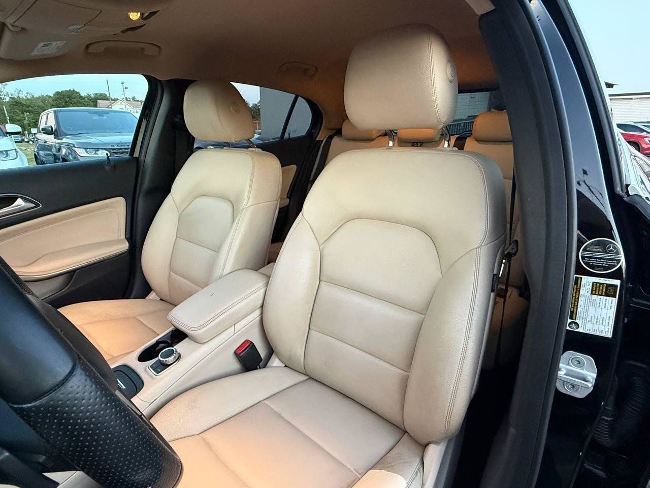 Used 2015 Mercedes-Benz GLA 250 4MATIC w/ Premium Package image 17
