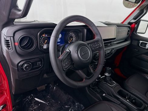 Certified 2024 Jeep Wrangler Rubicon image 17