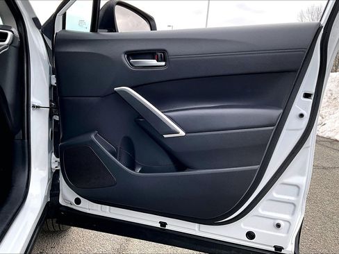 Used 2025 Toyota Corolla Cross XLE w/ Convenience Package image 23