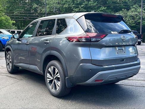 Used 2023 Nissan Rogue SV AWD/4WD image 6