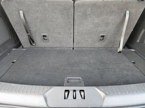 Used 2025 Ford Explorer ST-Line w/ Premium Package RWD image 32