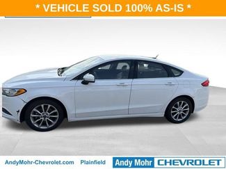 Used 2017 Ford Fusion SE FWD video 2
