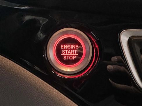 Certified 2022 Honda Pilot Touring image 32