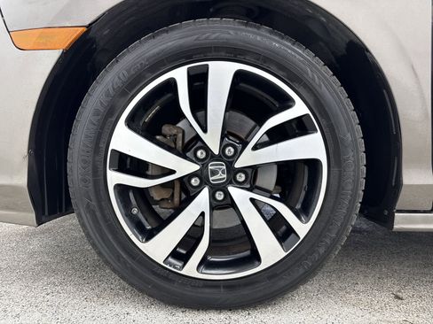 Used 2020 Honda Odyssey Elite image 42