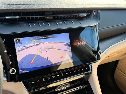 New 2026 Jeep Grand Cherokee L Limited RWD image 14