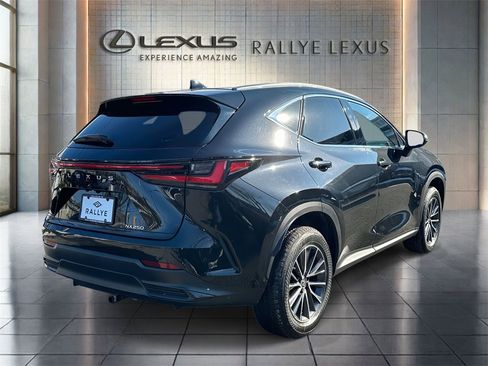 Certified 2022 Lexus NX 250 FWD image 3