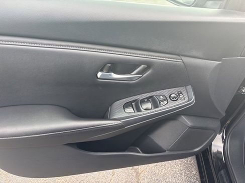 Used 2025 Nissan Sentra SV image 21