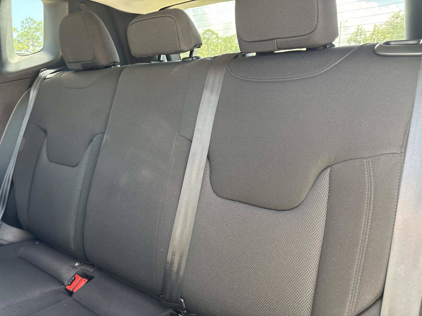 Certified 2023 Jeep Renegade Latitude AWD/4WD image 13