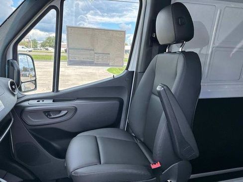New 2025 Mercedes-Benz Sprinter 2500 image 15