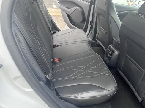 Used 2021 Ford Mustang Mach-E Select image 19