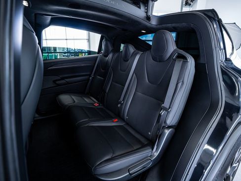 Used 2024 Tesla Model X image 47