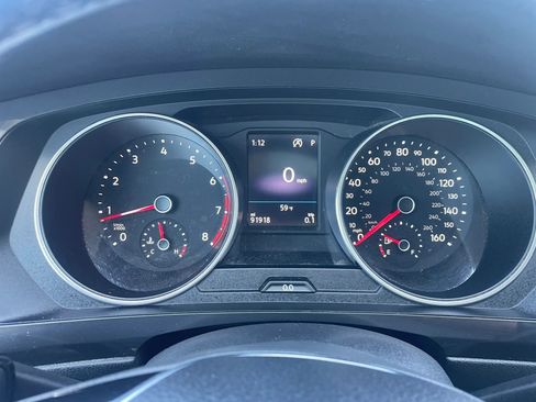 Used 2019 Volkswagen Tiguan SE w/ Panoramic Sunroof Package image 6