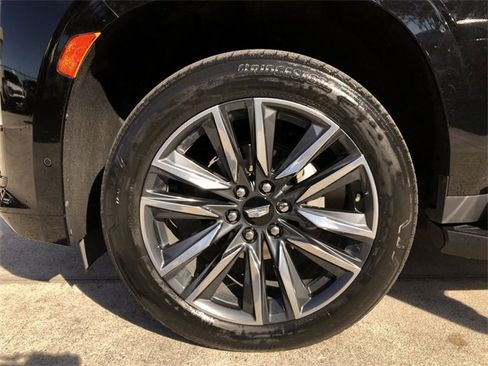 Certified 2023 Cadillac Escalade Sport w/ Touring Package image 18