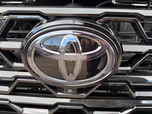 Used 2024 Toyota Tundra Capstone AWD/4WD image 22
