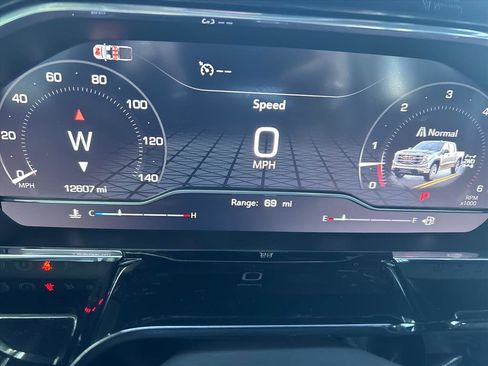 Used 2024 GMC Sierra 1500 SLT w/ SLT Premium Plus Package image 25