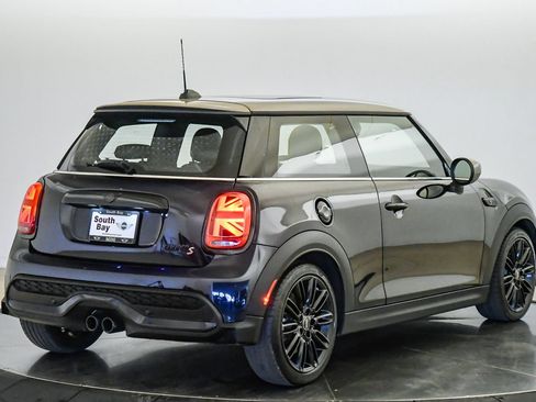 Used 2023 MINI Cooper S FWD image 5
