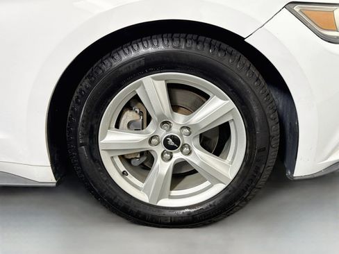 Used 2017 Ford Mustang Convertible RWD image 30