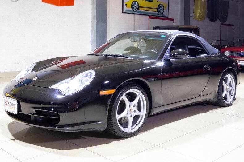 Used 2004 Porsche 911 Carrera RWD image 2