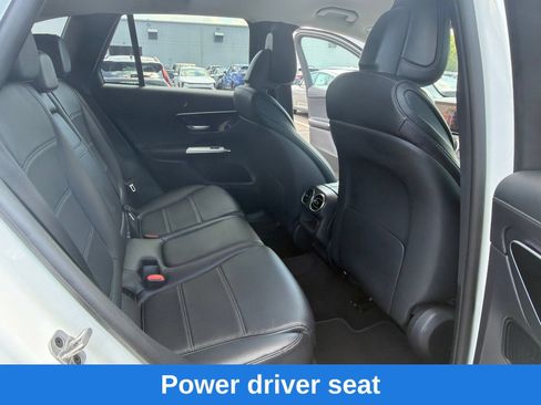 Used 2023 Mercedes-Benz GLC 300 4MATIC image 23