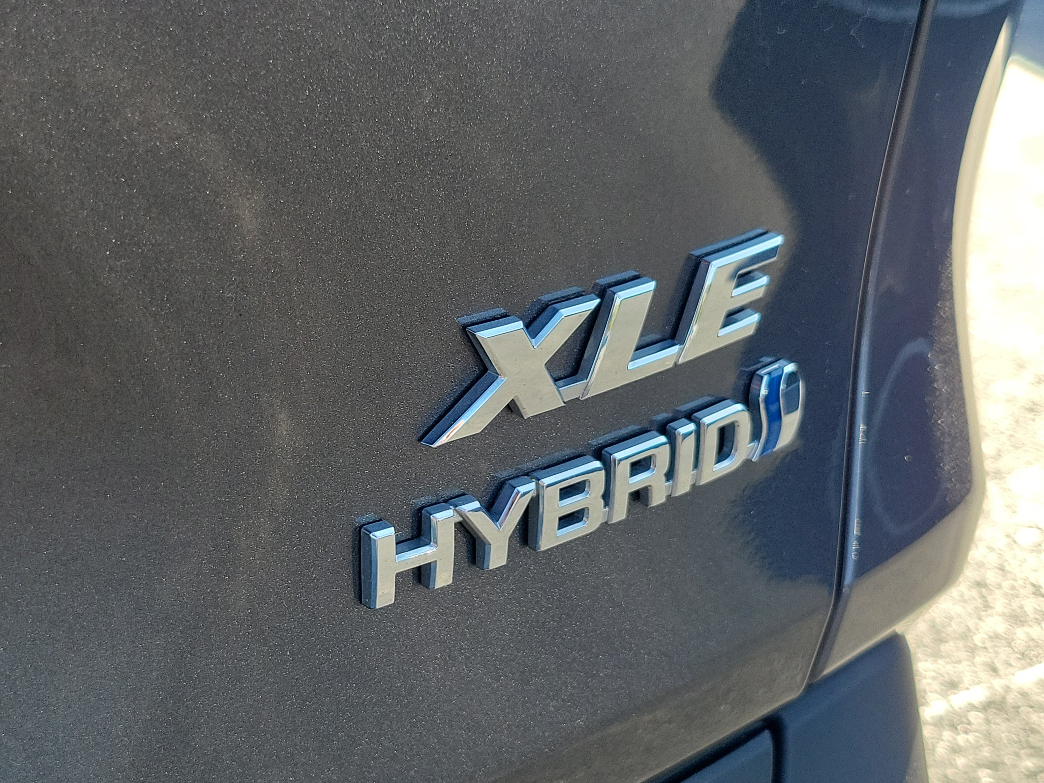 Certified 2024 Toyota RAV4 XLE w/ Convenience Package AWD/4WD image 10