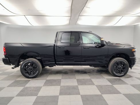 New 2026 RAM 2500 Big Horn AWD/4WD image 11
