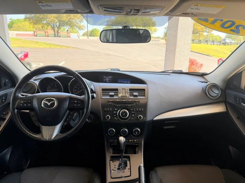 Used 2012 MAZDA MAZDA3 s Touring image 9