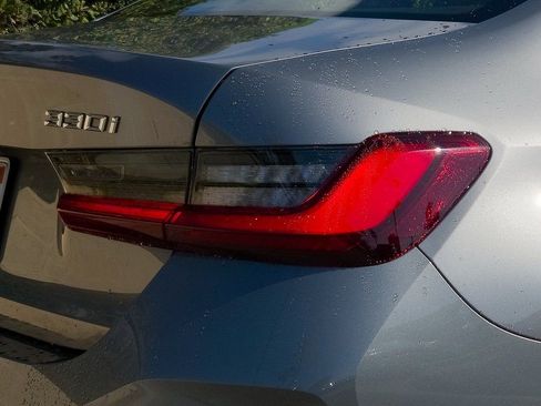 Used 2023 BMW 330i Sedan w/ Driving Assistance Package image 7