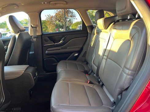 Certified 2025 Lincoln Corsair AWD image 13